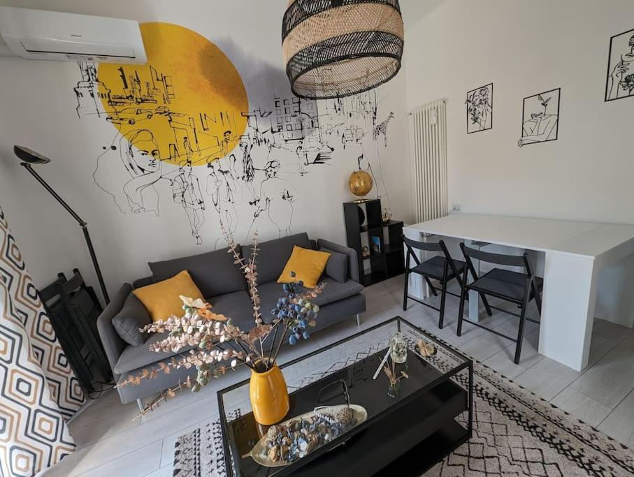 Bright Flat Just 10 Minutes From The City Centre 科莫 外观 照片