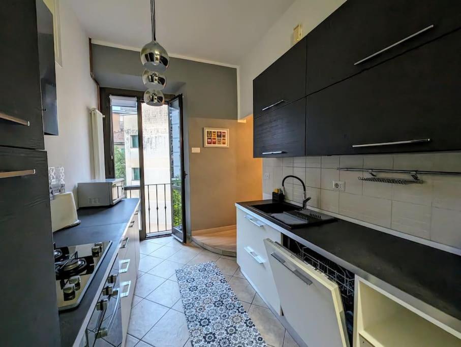 Bright Flat Just 10 Minutes From The City Centre 科莫 外观 照片
