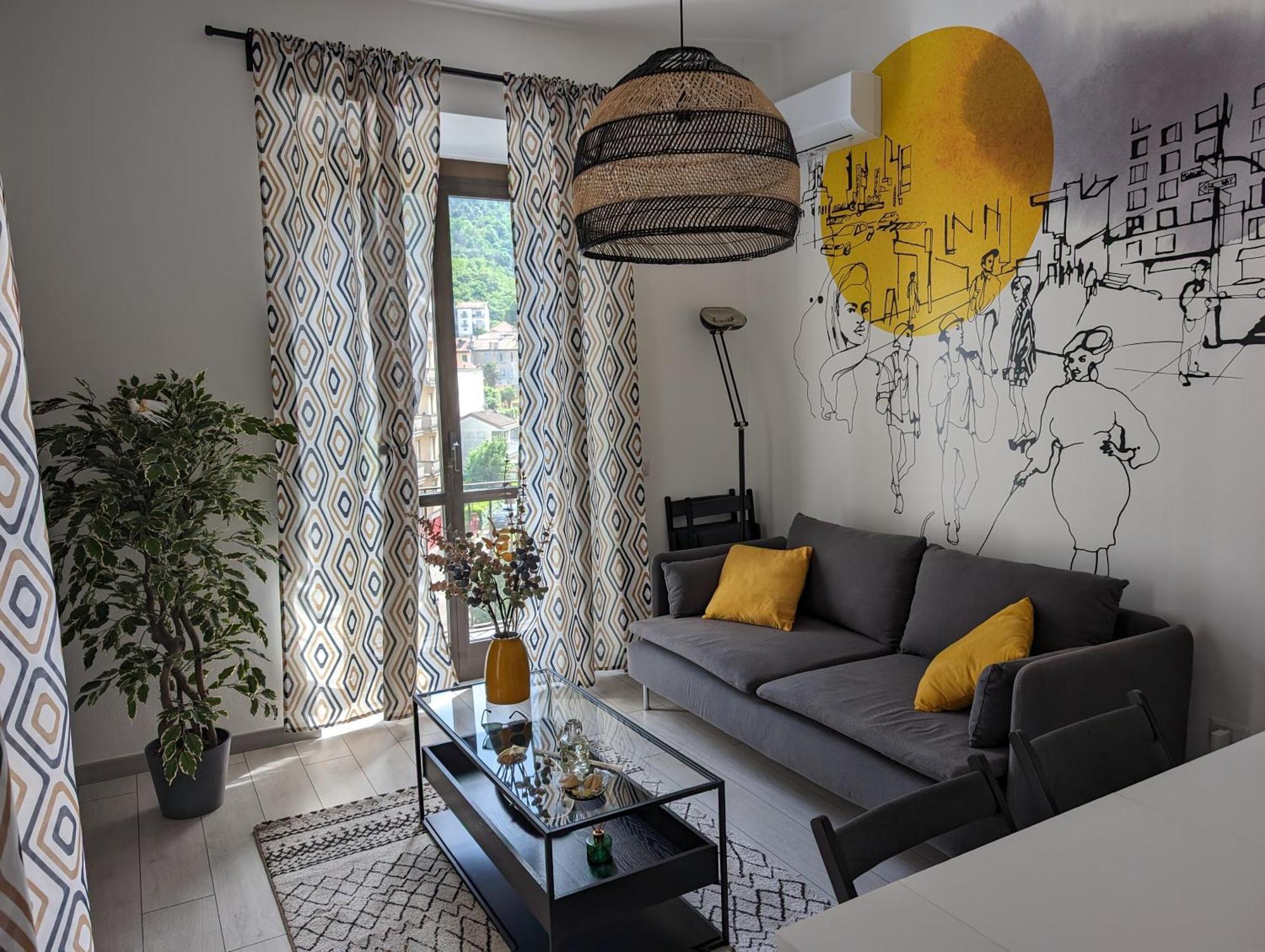 Bright Flat Just 10 Minutes From The City Centre 科莫 外观 照片